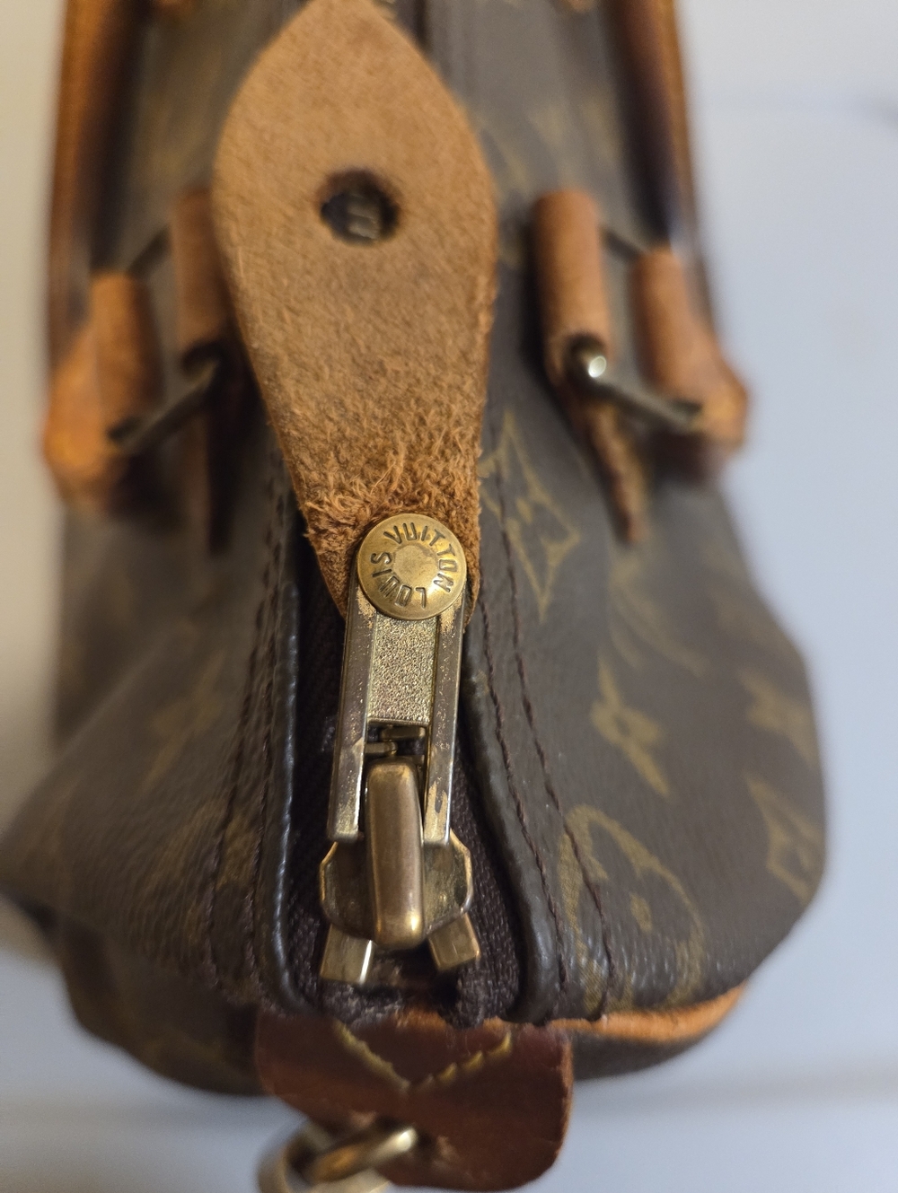 '91 AUTH. LV Malletier - Picture 7 of 14